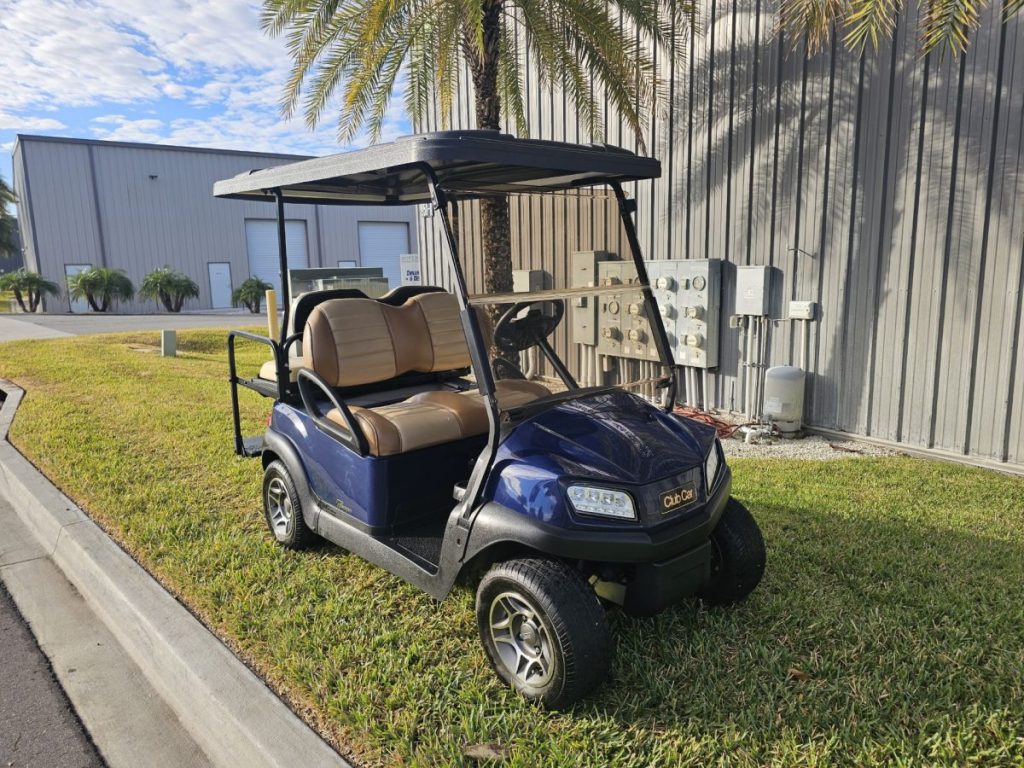 2020 Club Car Tempo Connect Electric ERIC 4-Passenger Non-lifted